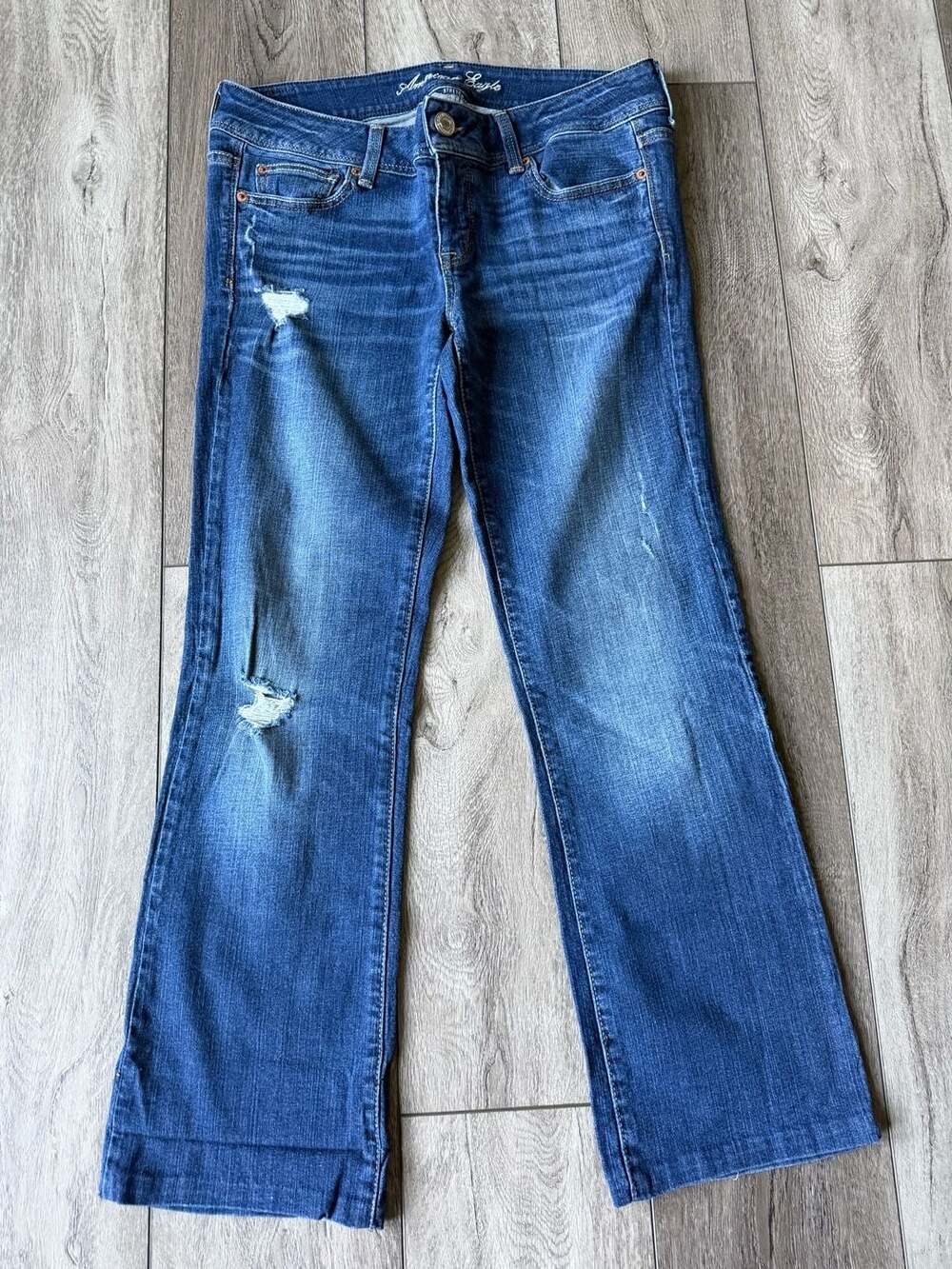 American Eagle Outfitters Y2K Stretch Distressed Low-Rise Kick Bootcut Jeans